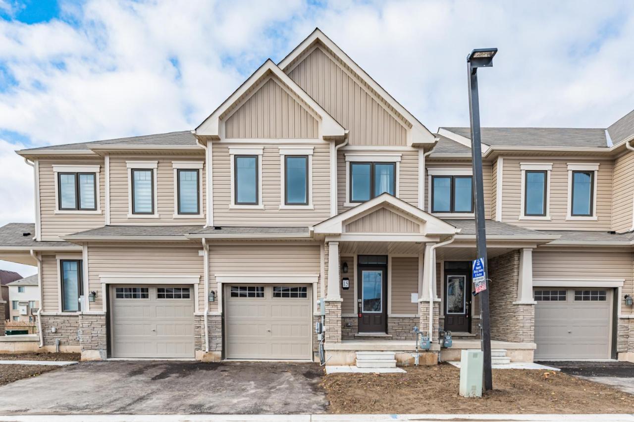 Luxury Townhouse Close To Fairview Casino In Niagara Falls Exterior photo