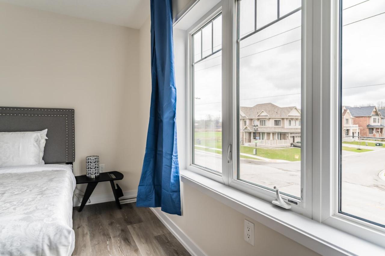 Luxury Townhouse Close To Fairview Casino In Niagara Falls Exterior photo