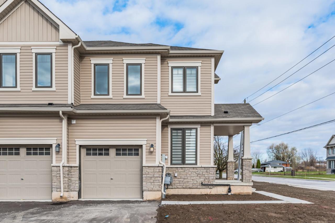 Luxury Townhouse Close To Fairview Casino In Niagara Falls Exterior photo